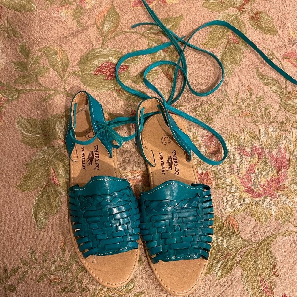 Lace Mexican huaraches